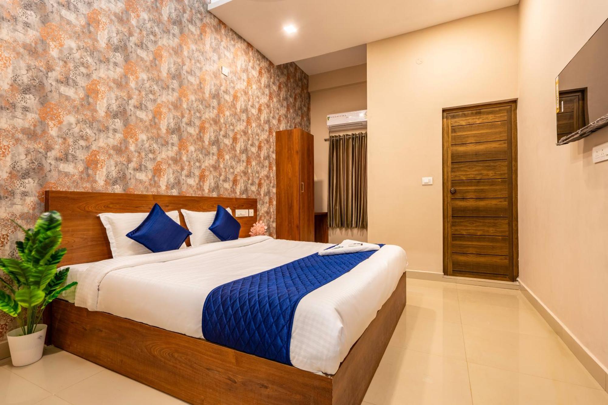 Yaad Residency Hotel Kochi Luaran gambar