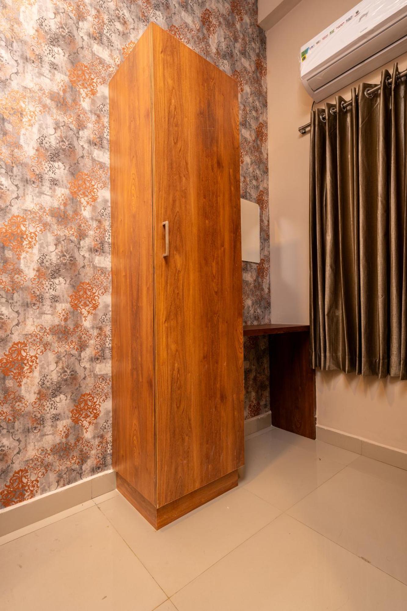 Yaad Residency Hotel Kochi Luaran gambar