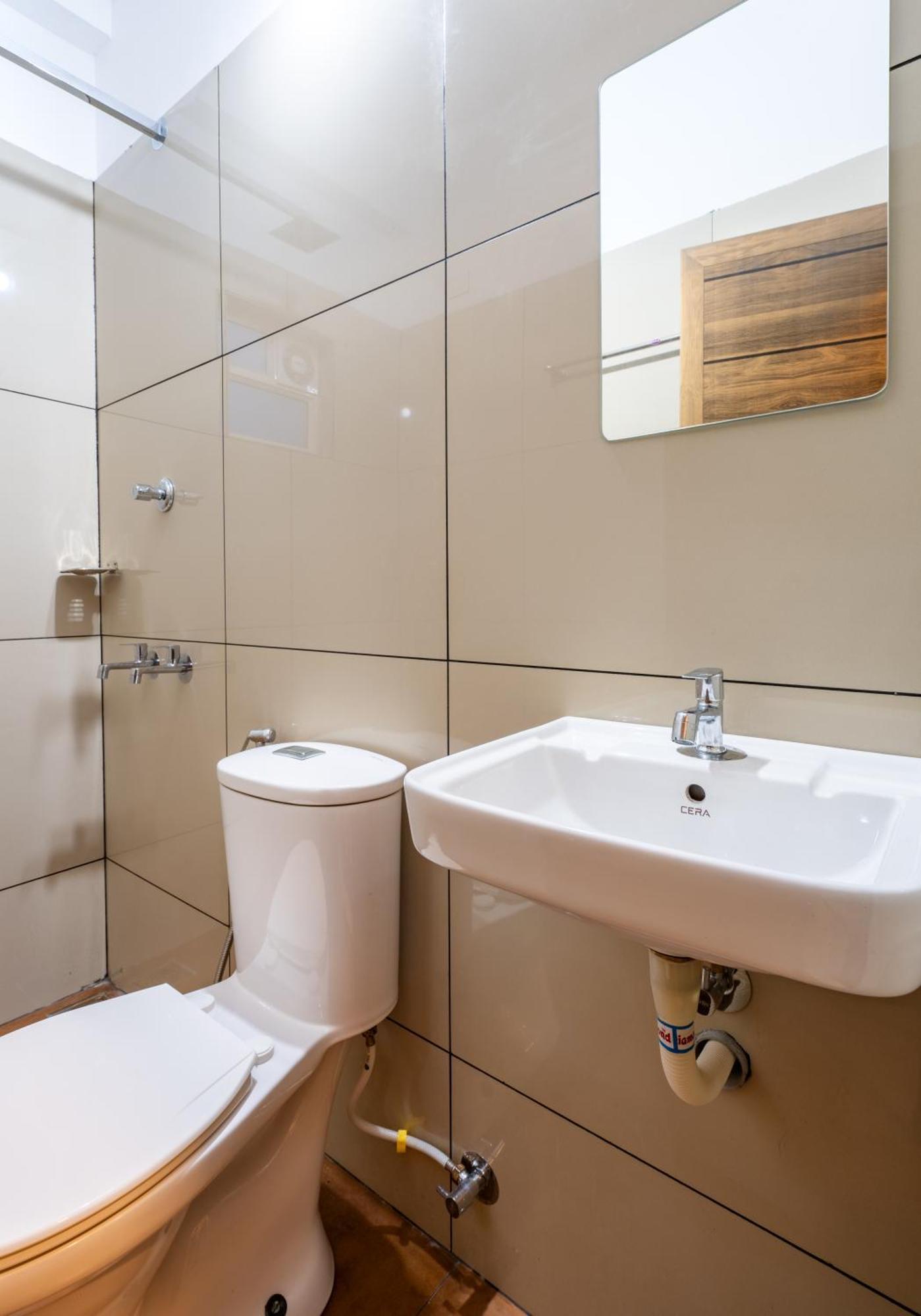 Yaad Residency Hotel Kochi Luaran gambar