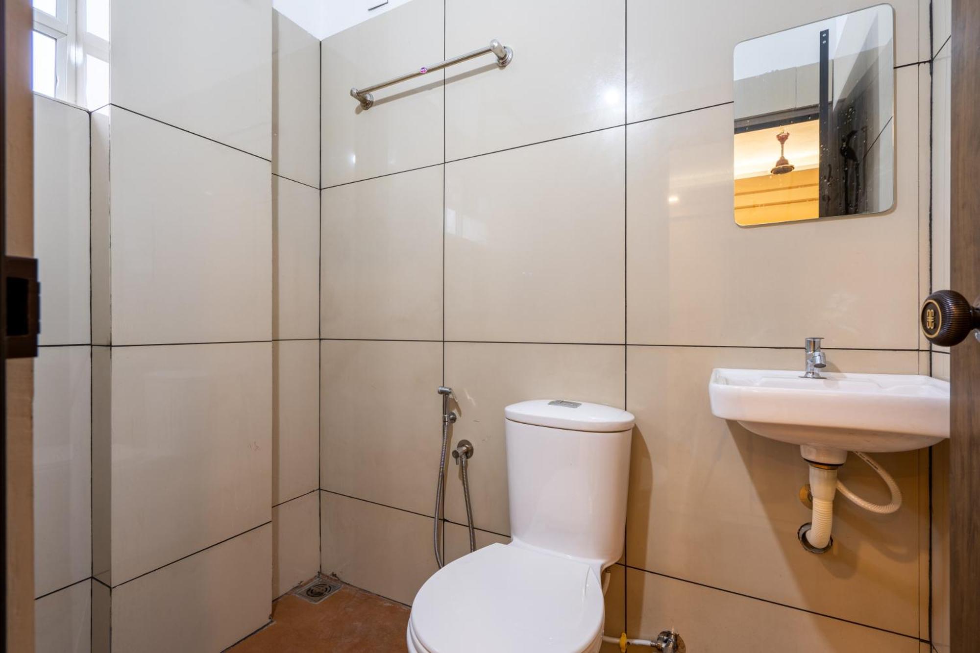 Yaad Residency Hotel Kochi Luaran gambar