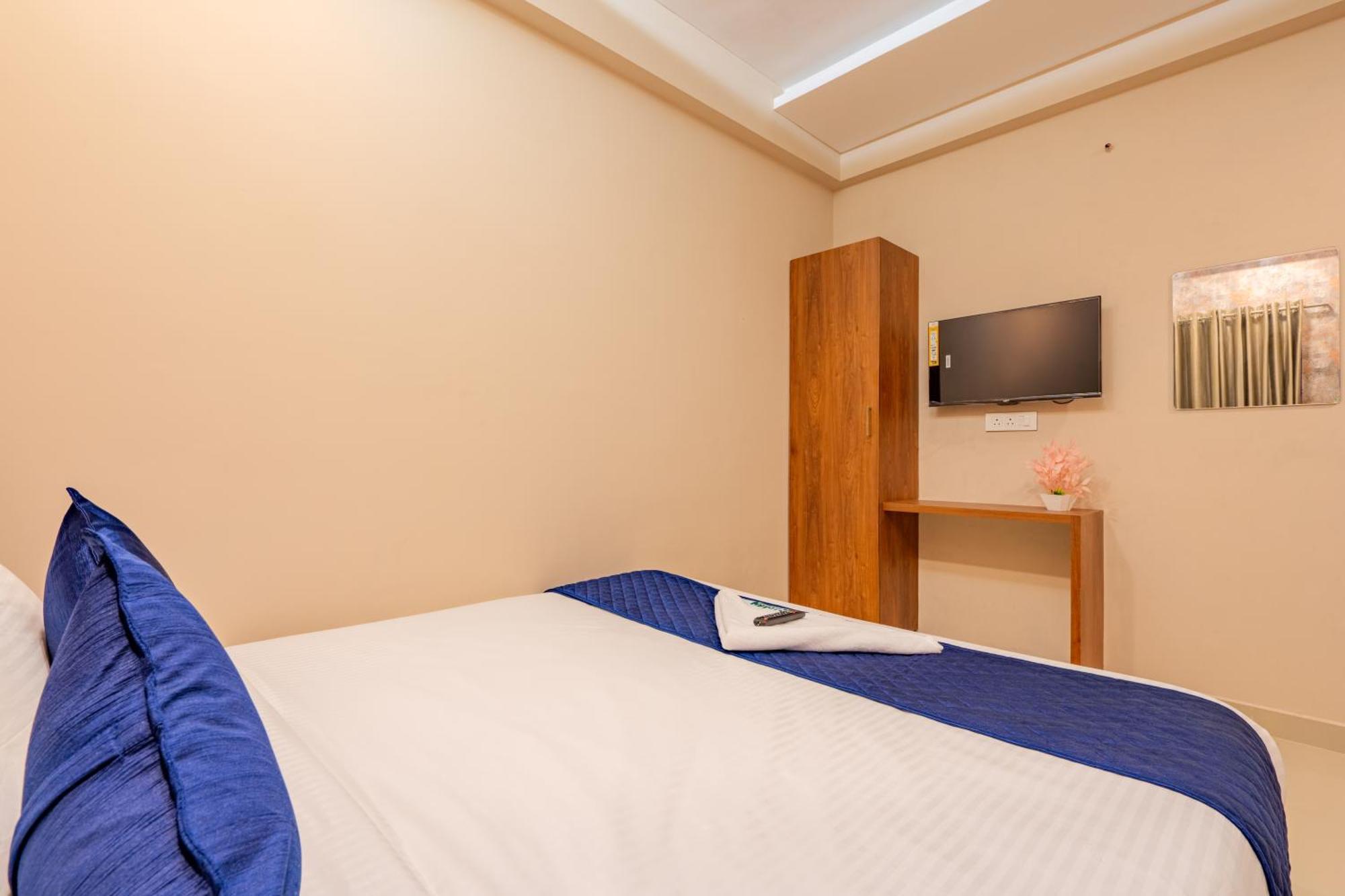 Yaad Residency Hotel Kochi Luaran gambar