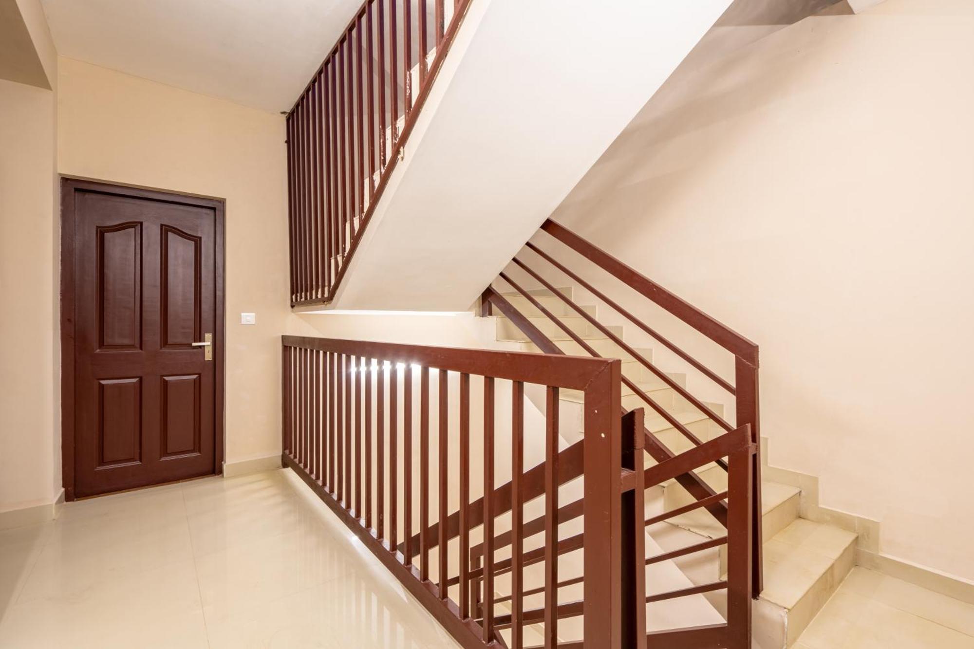Yaad Residency Hotel Kochi Luaran gambar